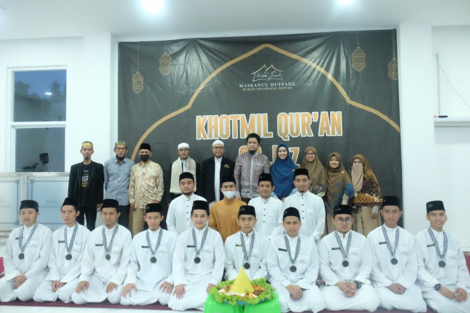 Maffaz Ikhwan Gelar Syukuran Khataman, Umma Oki: Lebih Mengharukan