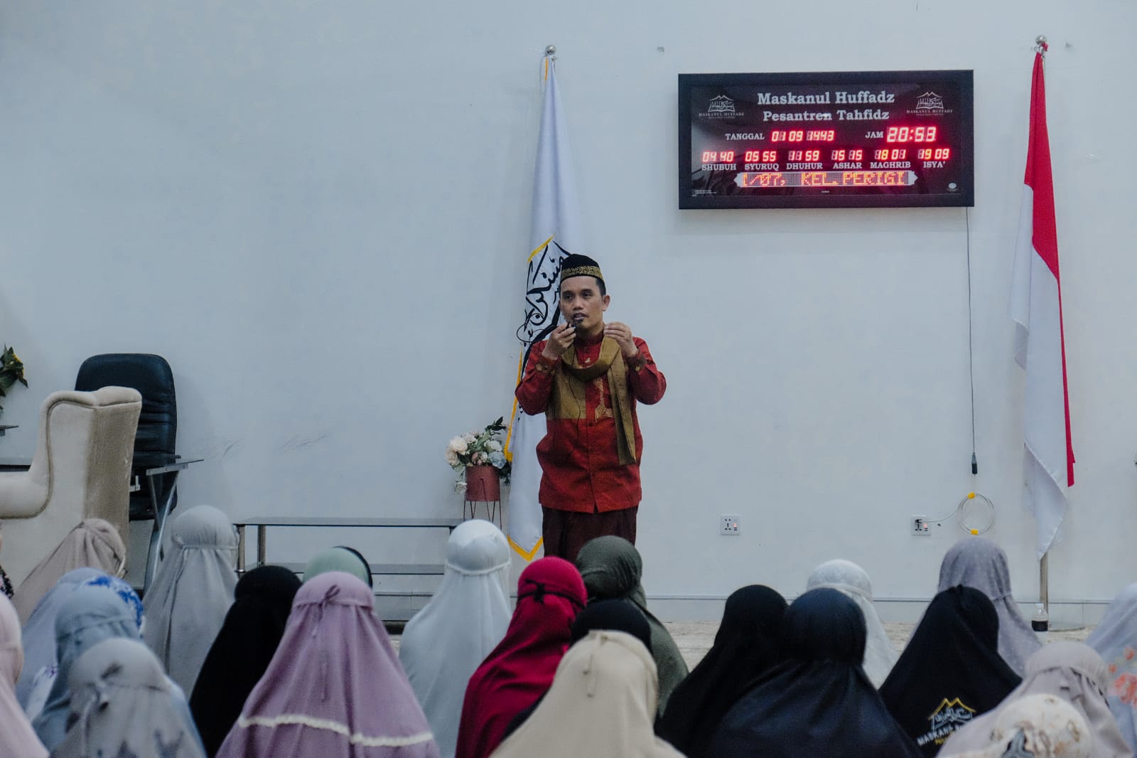 Mengutip Kitab Durrotun Nasihin, Ustadz Maulana Sebutkan Fadhilah 30 Malam Ramadhan