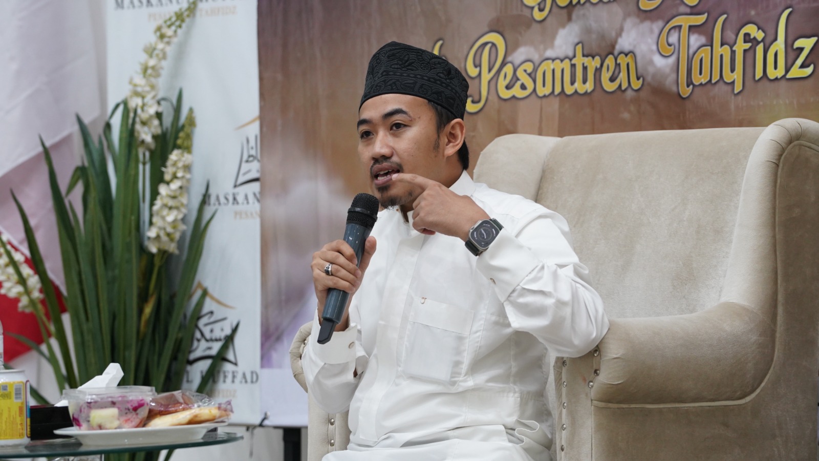 Jamaah Kaget, Menyimak Ustadz Syam Membocorkan Rahasia Kecerdasan Ibnu Abbas