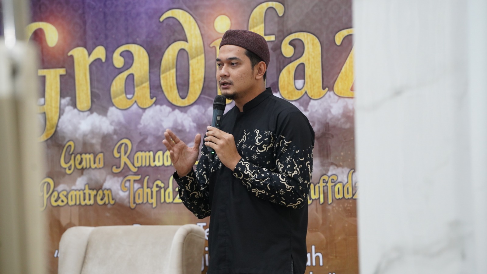 Cerita Ramadhan, Momen Santri Berjumpa Abdullah “Penjual Tempe dalam Film Ketika Cinta Bertasbih”