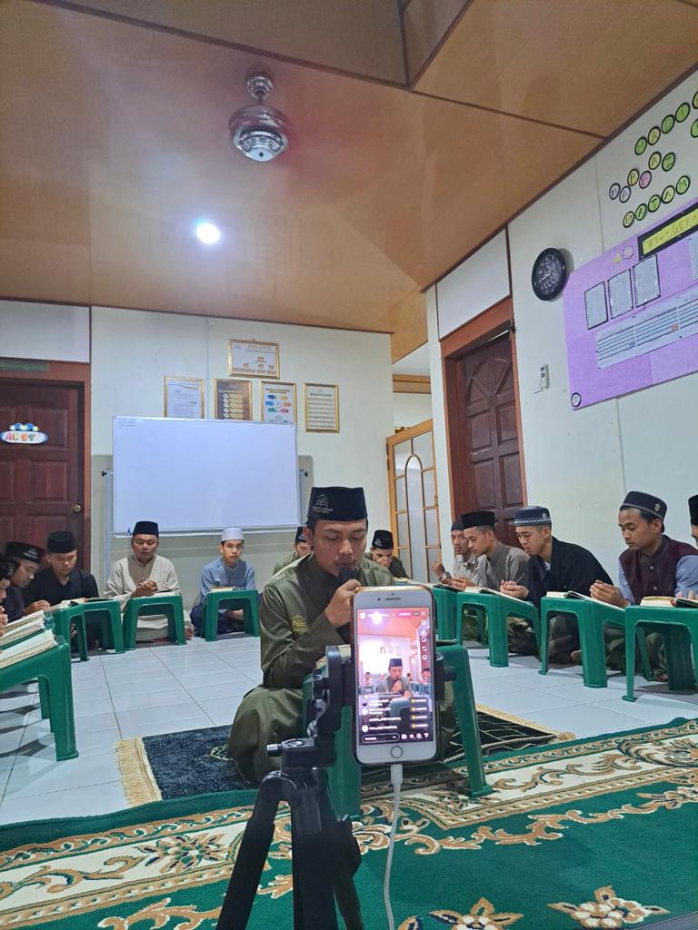 Luar Biasa, Empat Bulan Menghafal Santri Maskanul Huffadz Ikhwan Batam Gelar Khataman 30 Juz Al-quran