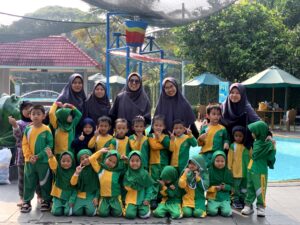 paudqu sedang kegiatan persiapan renang