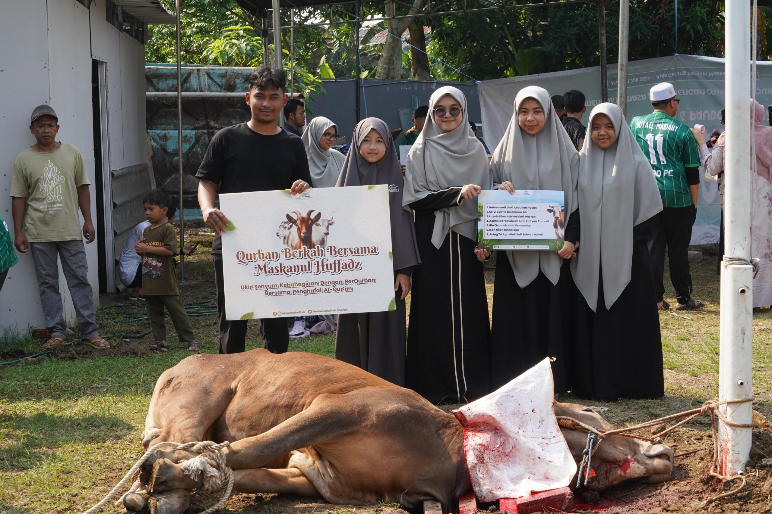 Latih Sikap Peduli, Maskanul Huffadz Libatkan Santri dalam Kegiatan Kurban