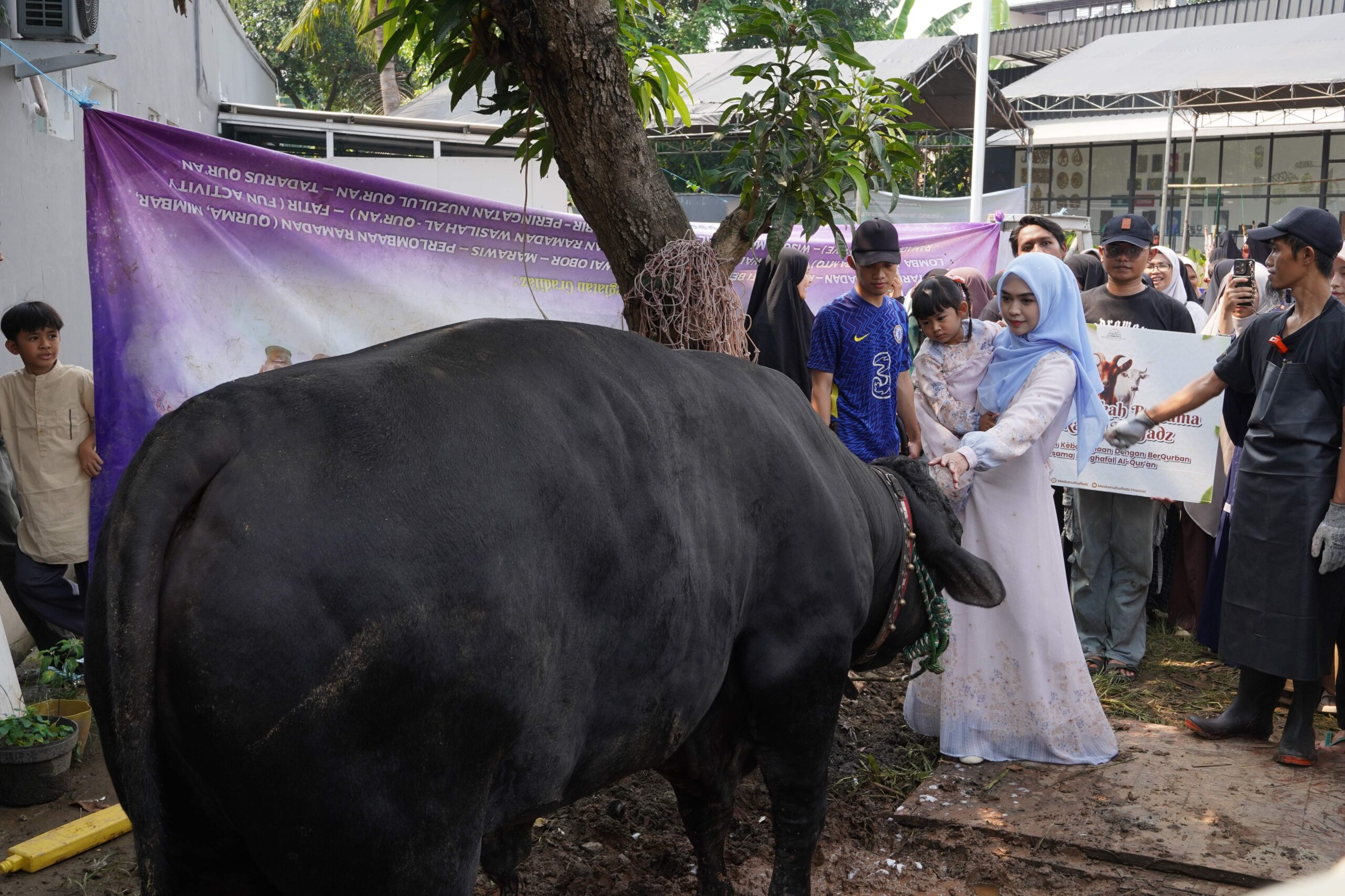 Idul Adha 2025, Pesantren Maskanul Huffadz Sembelih 53 Hewan Kurban Termasuk dari Ria Ricis
