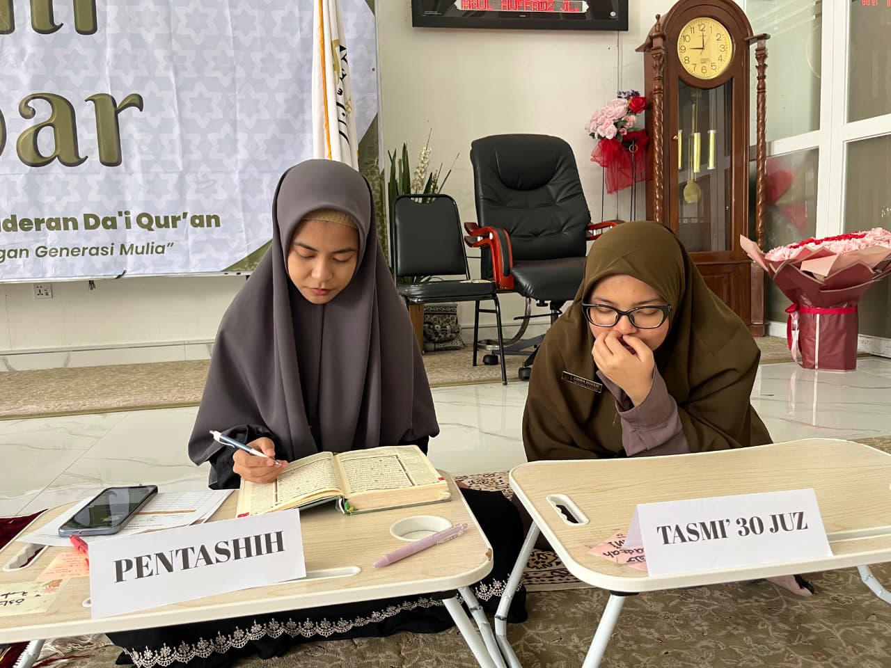 Gelar Tasmi’ Akbar, 247 Santri Tampilkan Hafalan 2 hingga 30 Juz