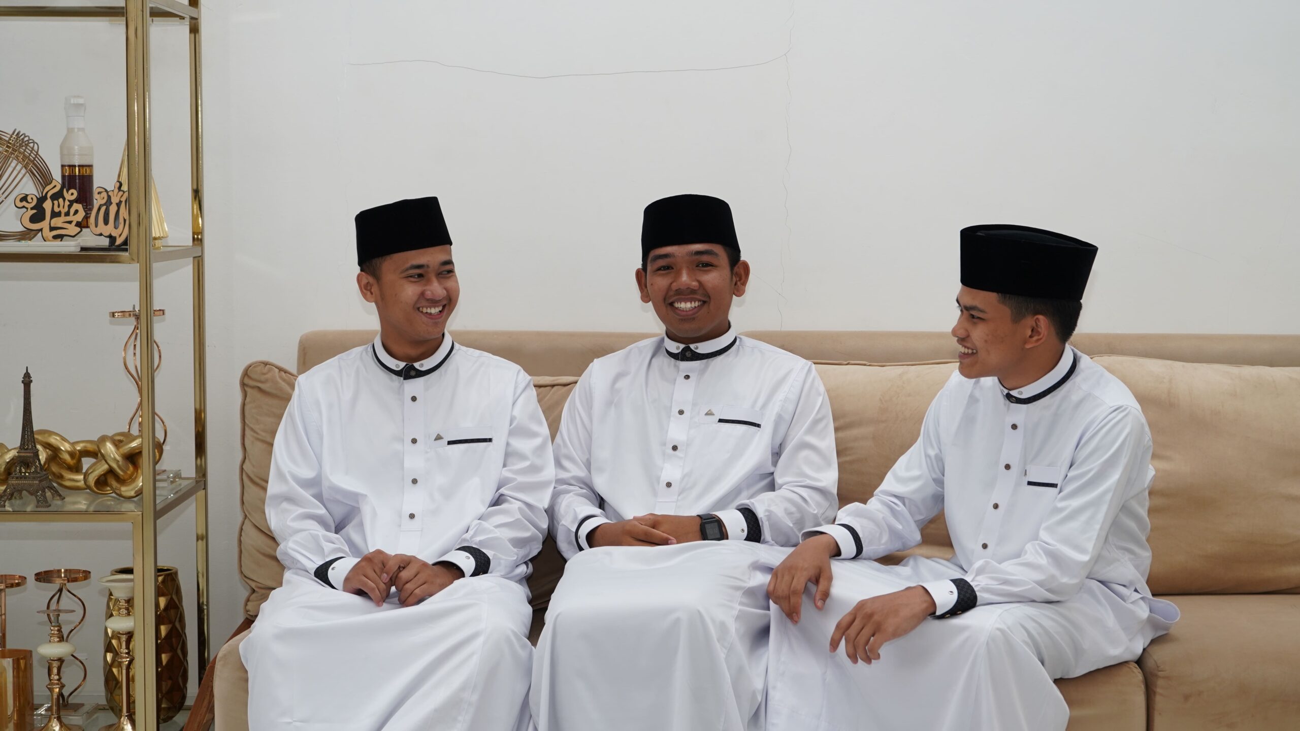 Viral Aksi Guru Tak Senonoh, Pendidikan Buram Sosok Teladan