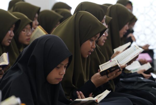 resolusi jihad santri pada hari santri dengan meningkatkan wawasan intelektual