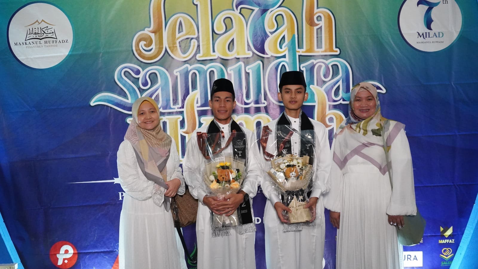 Loyalitas Orang Tua Asuh, Bantu Wujudkan Mimpi Ratusan Santri